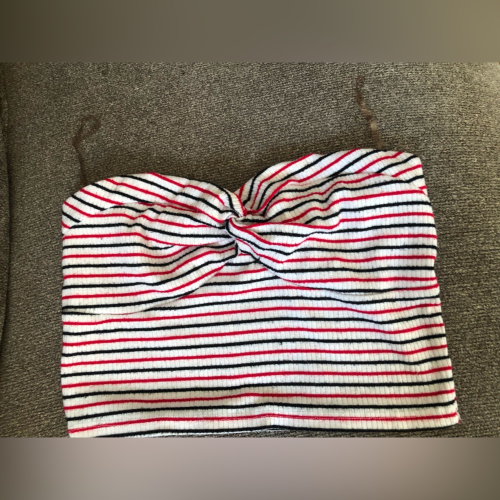 Striped top in white, black and red. medium size